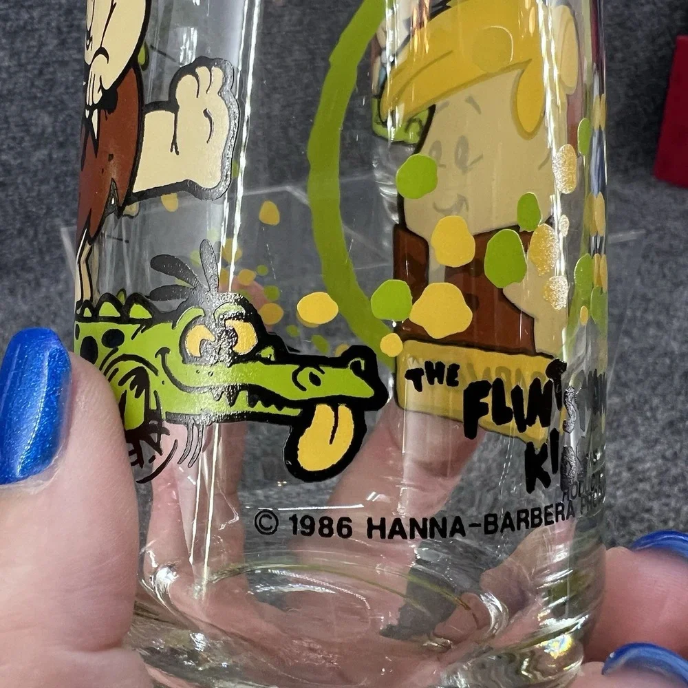 1986 Pizza Hut Flintstone Kids Glasses Barney & Betty Hanna-Barbera Set Of 2
